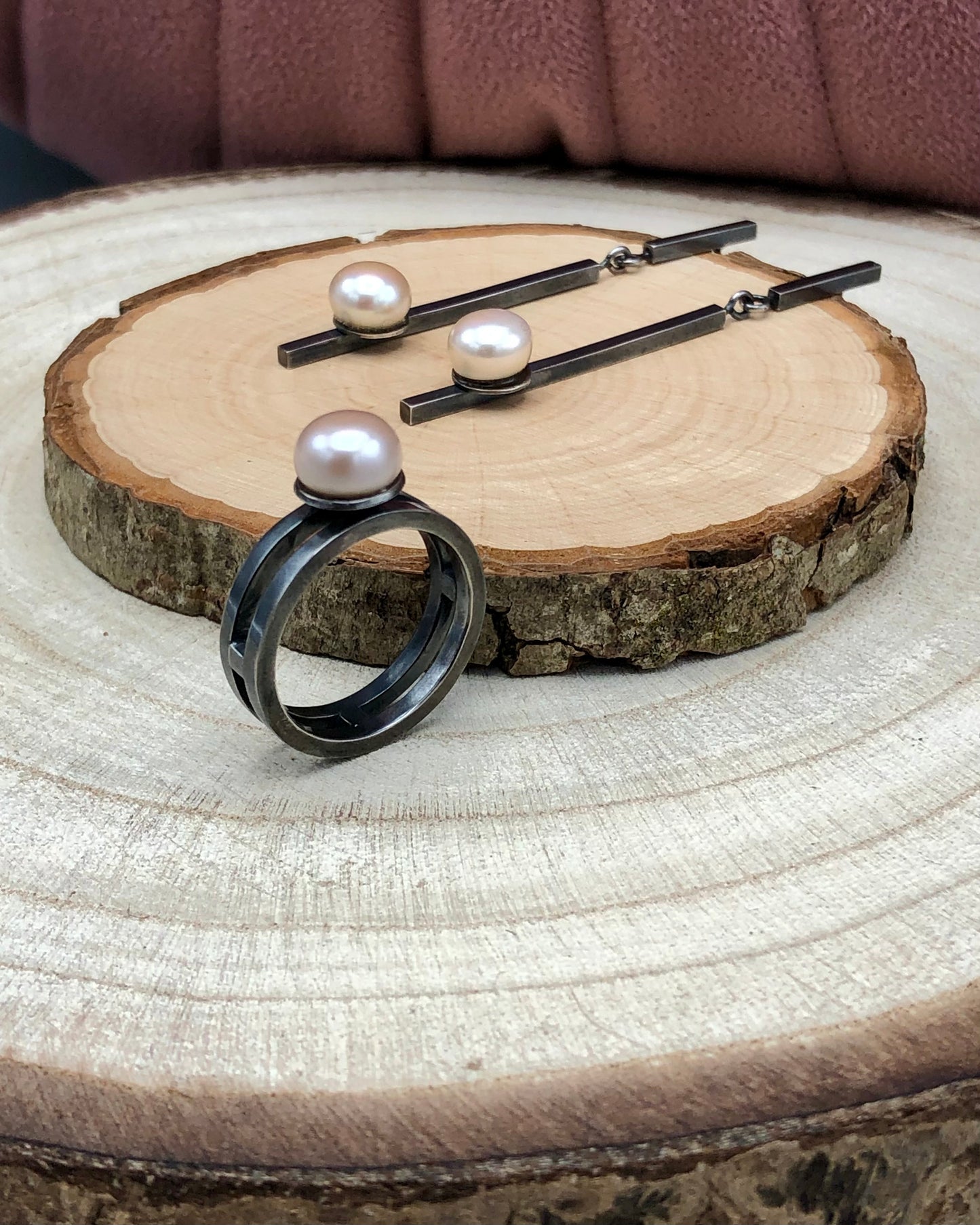 Noir & Pearl - Earrings Alignment