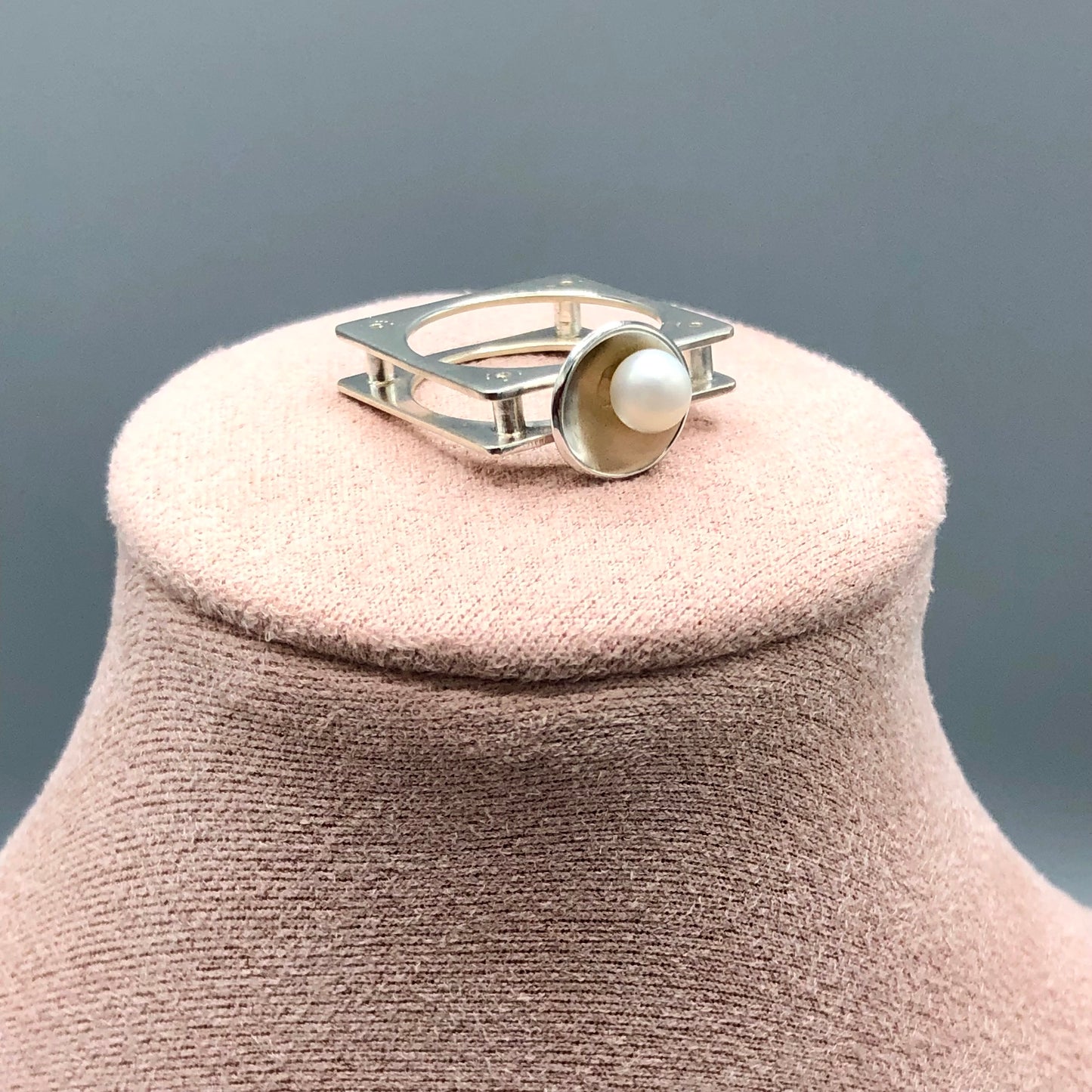 Blanc & Pearl - Ring Alignment