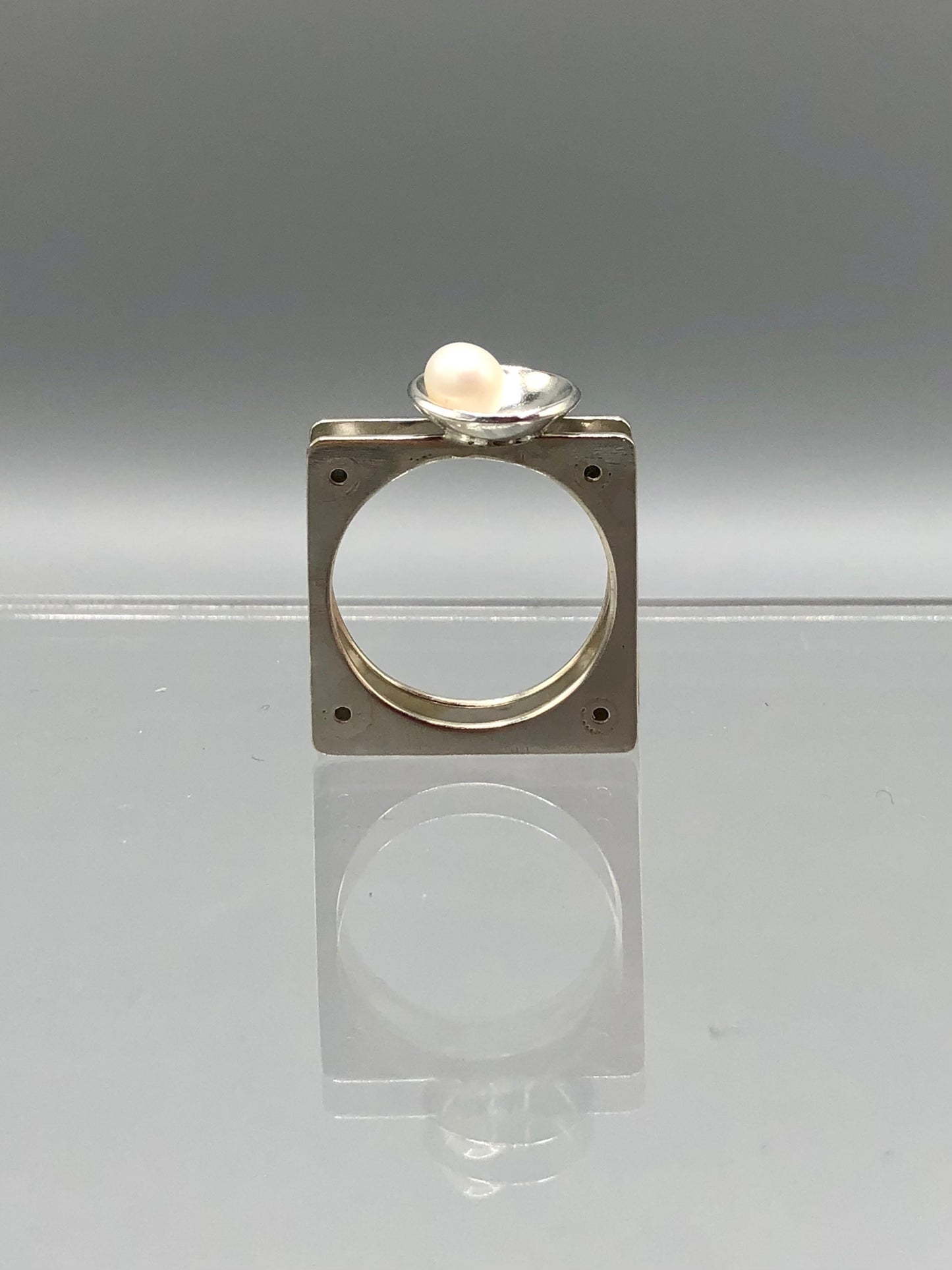 Blanc & Pearl - Ring Alignment