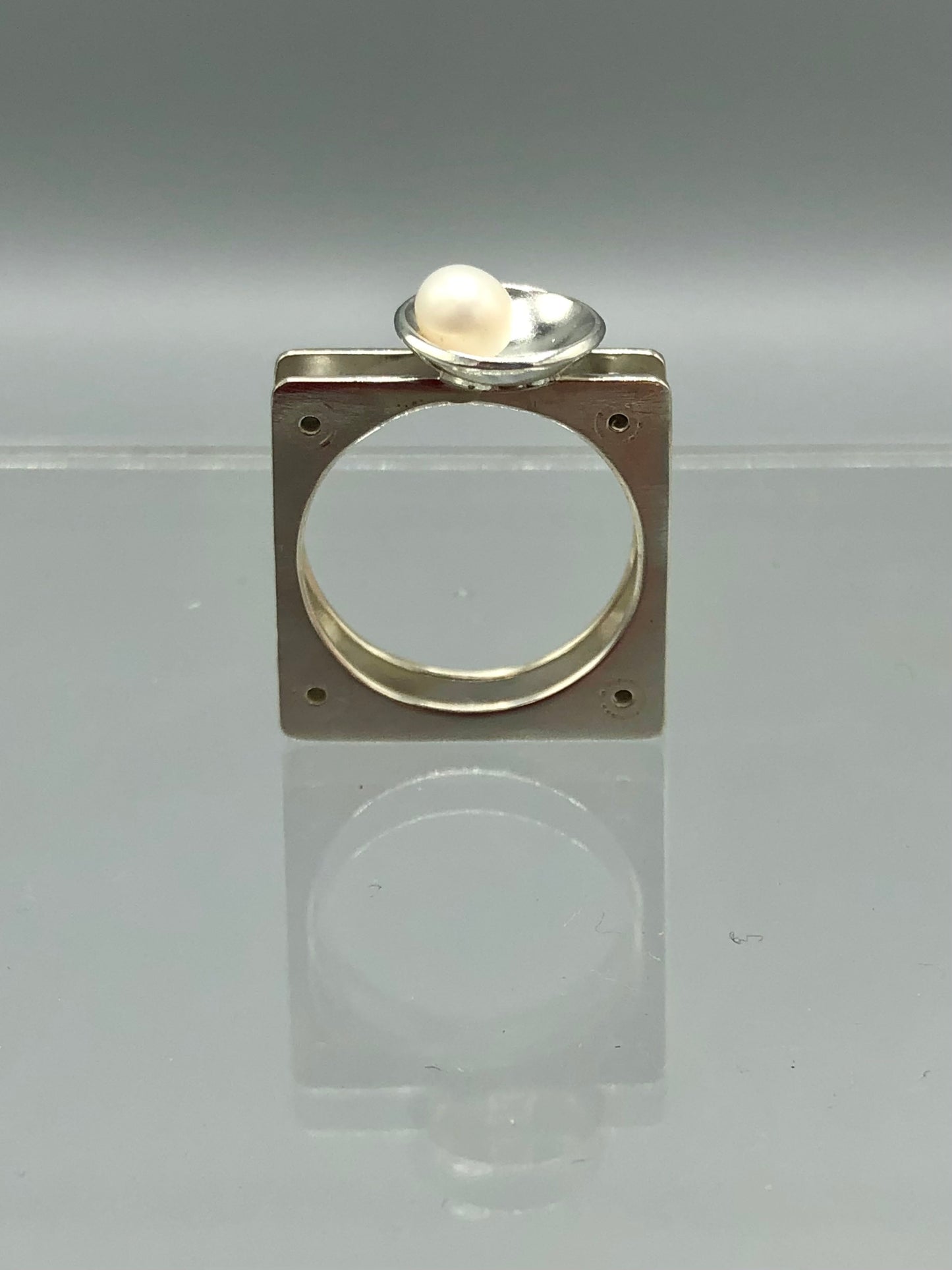 Blanc & Pearl - Ring Alignment